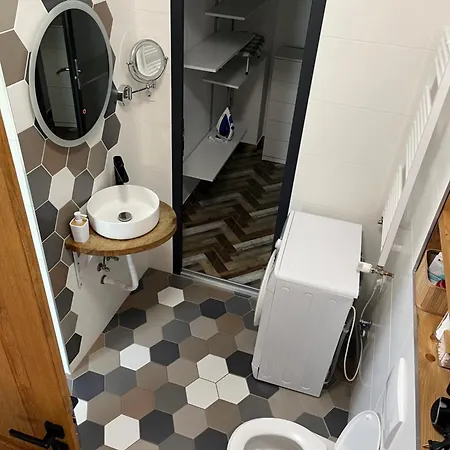 Apartment Airport